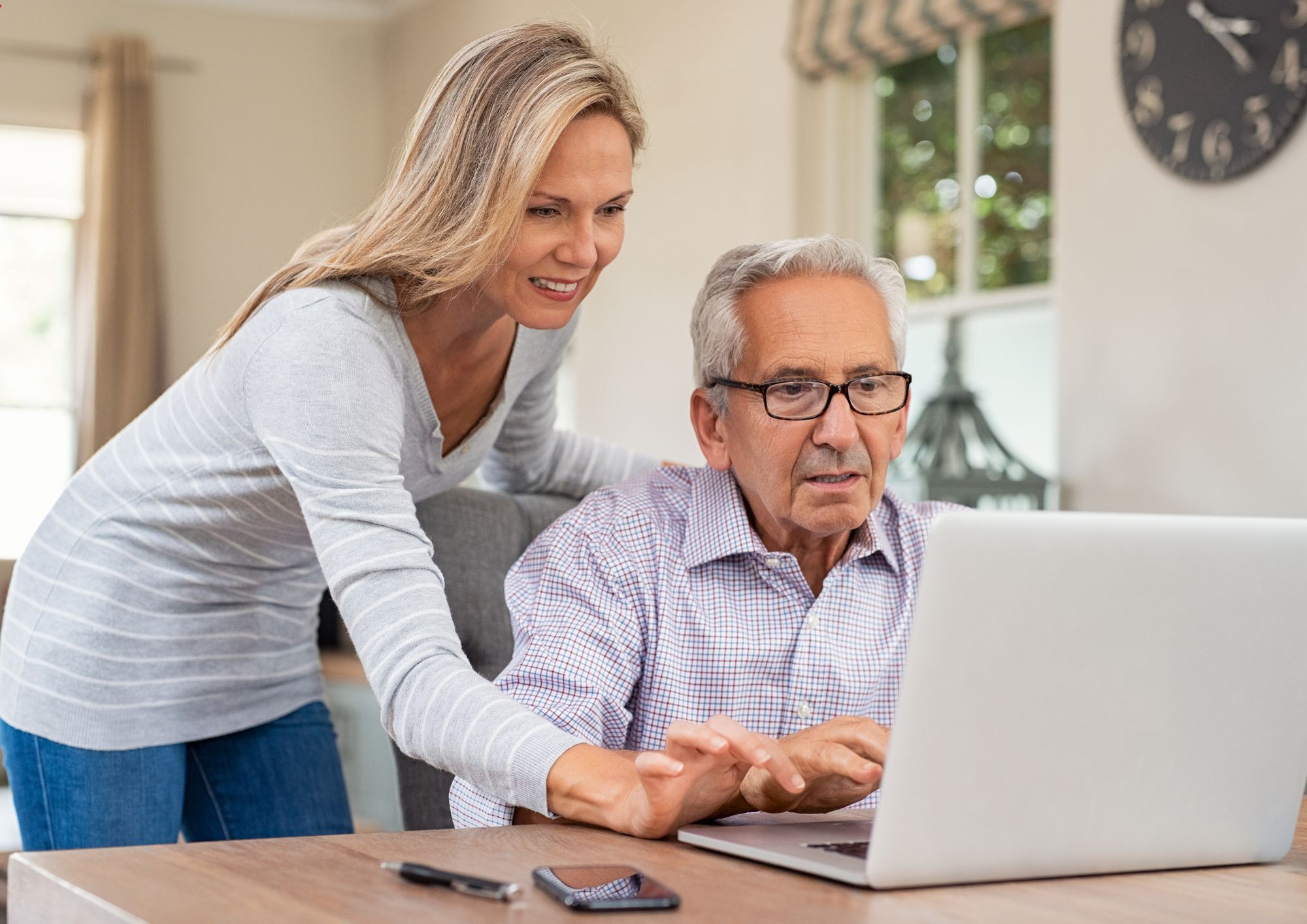 לחיות בכבוד